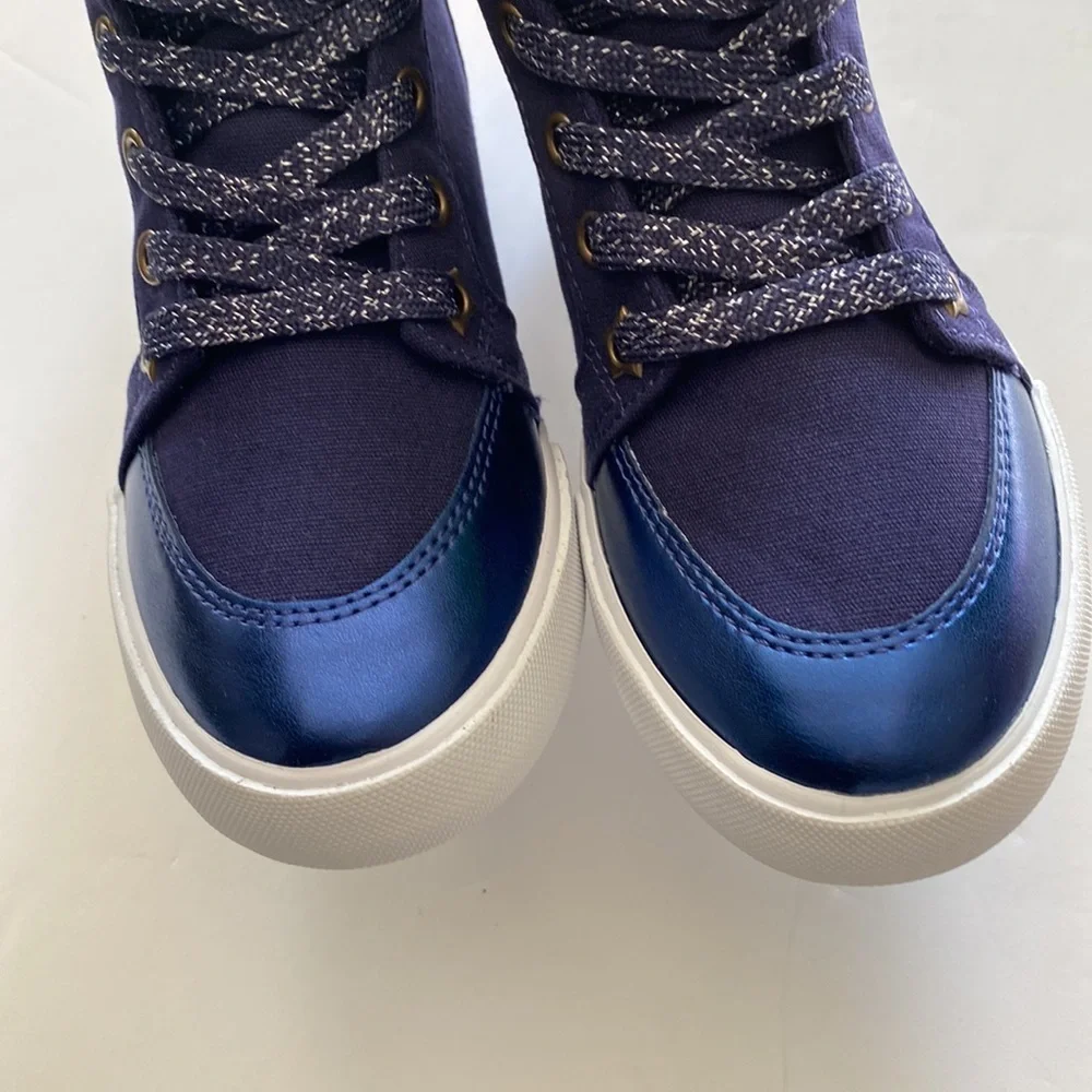 Brand New Gymboree Cosmic Club Blue  High Tops Sneakers  Boys Size 2